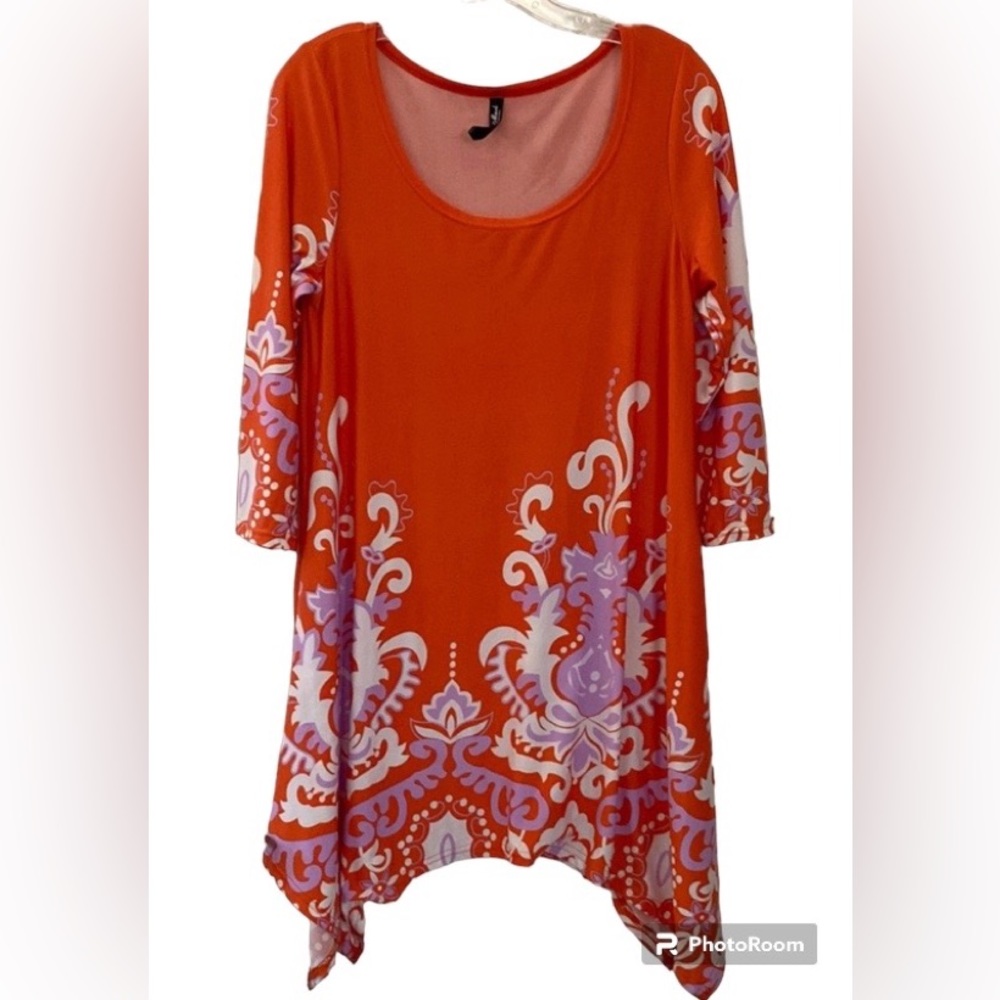 White Mark Orange With Purple & White Design Top With Pockets Size Large
